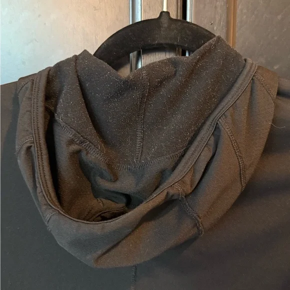 Women's Brooks Reflective Full Zip Black Running Jacket, Small, Fair Condition - Picture 8 of 13